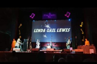 29. with Linda Gail Lewis, Deutsches Theater